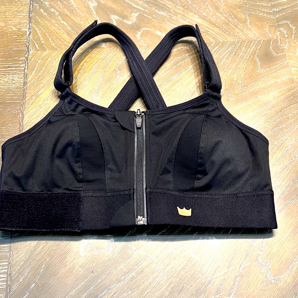 Sports bra